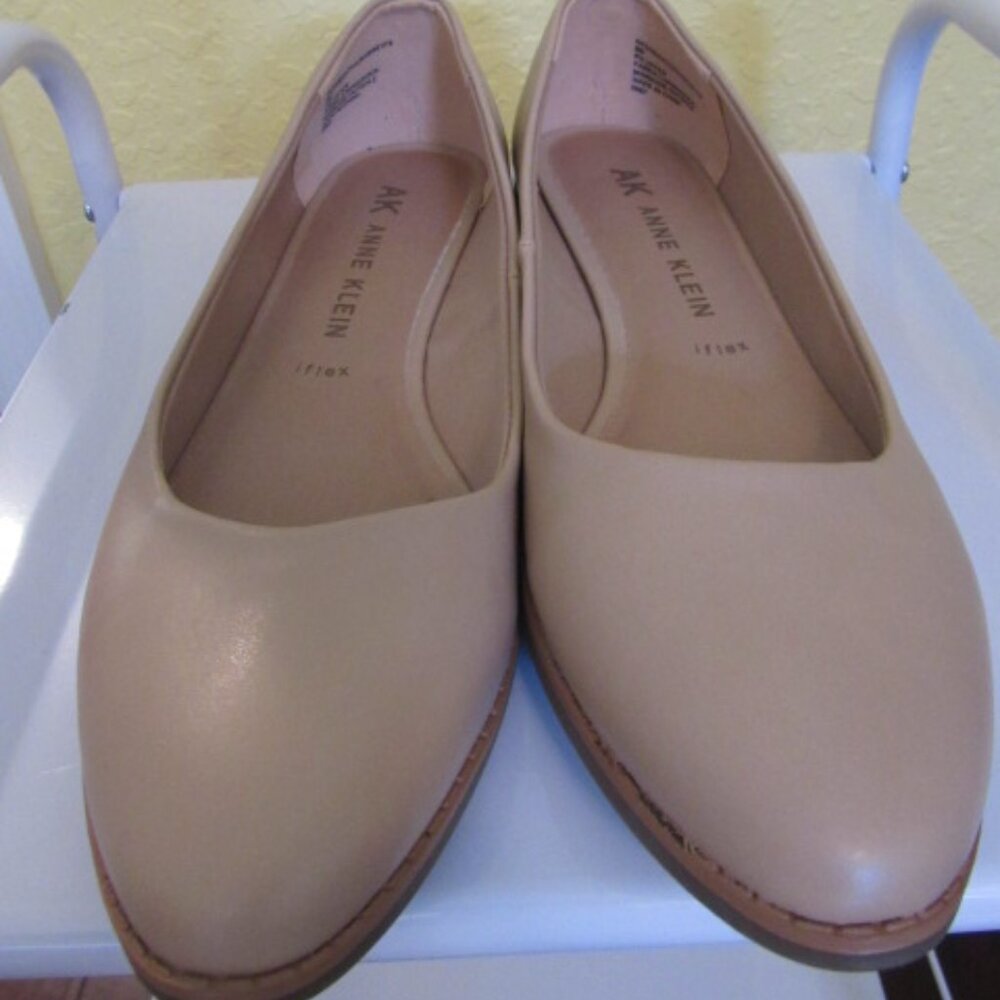 Anne Klein  Tan Flats 9M Slip On – Worn Once ✨Lowest Price Offering